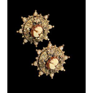 Vintage Antique Victorian Cameo Screw Back Earrings Seed Pearls  Estate